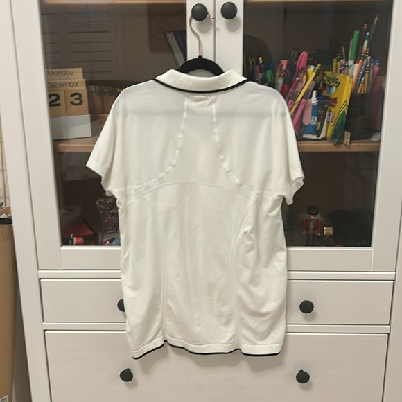 Beautiful Athleta Girl white tennis shirt XL/14, likely never worn, but tags off - Picture 2 of 6